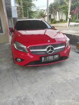 mercedes-benz a200 (2014)