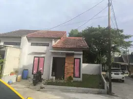 Rumah Aman Strategis Lemabang area Komplek Sriwijaya Garden