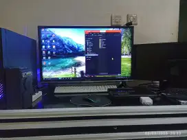 KOMPUTER Fulset tinggal pakai, Monitor 30 inci, Murah aja.