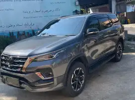 Toyota Fortuner 2.4 GR 2021