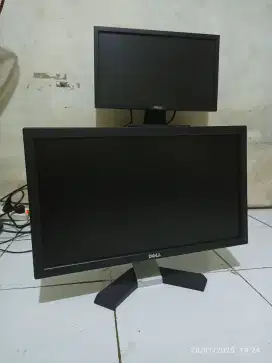 Monitor PC merk Dell 19 inci