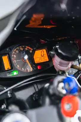 Jual Murah Cepat Honda CBR 600rr 2014 Low Kilometer