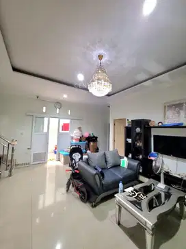 Rumah Dalam Cluster Di Sektor 9 Bintaro GB16638