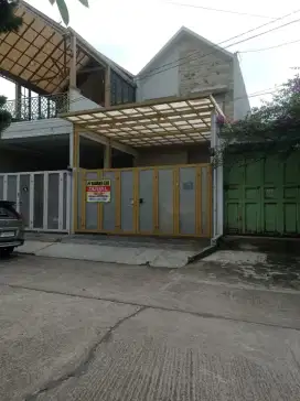 Rumah 2 lantai arcamanik indah dekat antapani
