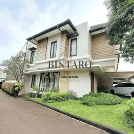Rumah Cantik Posisi Hook Hadap Timur Dan Utara