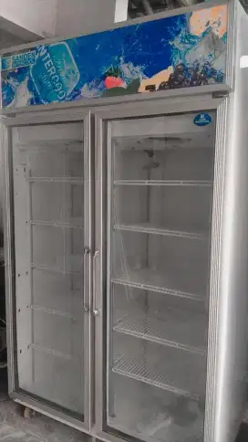SHOWCASE 2 PINTU MERK SANDEN INTERCOOL