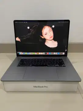 MacBook Pro 2019 i9 16/1 TB