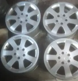 Velg Racing Oem Mercedes Benz R.16 PCD 5x112-114 Et.33 Made Hungary