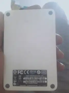 Merk Toshiba 1tb warna putih