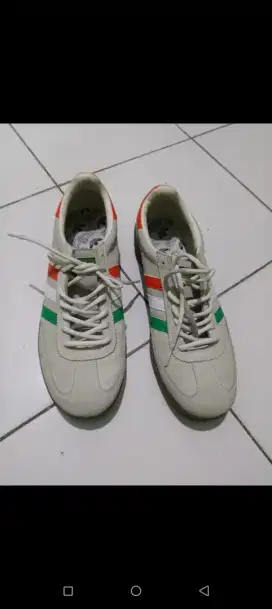 Di jual Adidas spezial