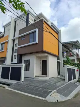 Dijual rumah baru 3 lt, hook timur selatan citra garden 1