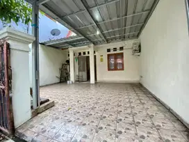 Disewakan rumah di Taman Sentosa