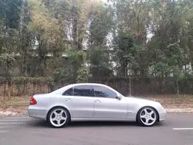 Mercedes-Benz E260 2005 Bensin