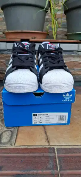 Sepatu Casual Adidas Superstar