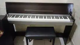 Jual piano yamaha Arius ydp s31 warna rosewood kondisi normal semua