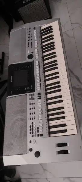 Keyboard Merk Yamaha Psr-S 900