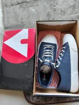 Sepatu airwalk Arlington size 39 navy