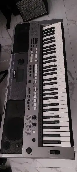 Keyboard yamaha Psr-E 443