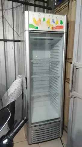 Showcase jumbo normal