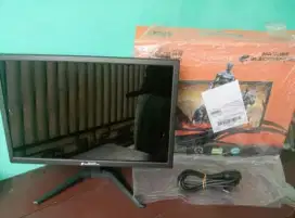 Monitor maxus 19 inch pemakaian 1 bulan