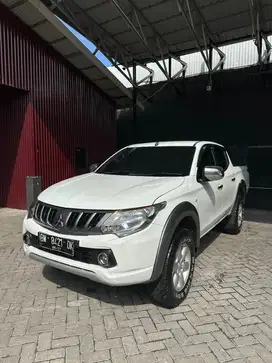Triton GLS double cabin 4x4. Nego