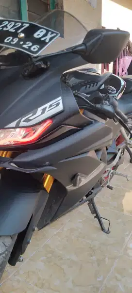 Yamaha r15 v3 2021