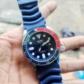 Jam tangan Sporty watch tali rubber