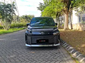 Toyota All New Voxy 2.0 TSS ATPM AT 2023 Hitam
Istimewa