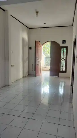 Disewakan Rumah dekat dengan Summarecon Bekasi
