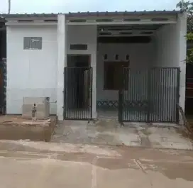 Disewakan rumah tapak sederhana Cikampek