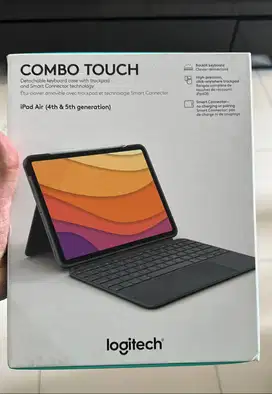 Logitech Combo Touch iPad Air 4 / 5 Gen BNIB Original
