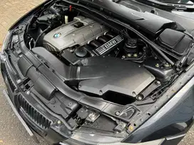 BMW E90 325i 2006 hitam good condition jual cepat murah BU