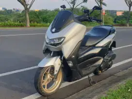 Nmax new keyless 2022 low km