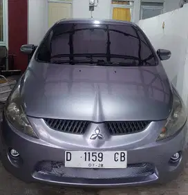 Mitsubishi Grandis 2005 Bensin