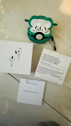 Preloved Airpods 4 with ANC