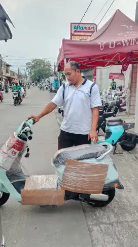 SEPEDA LISTRIK UWINFLY T75