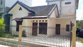 Disewakan Rumah di komplek BHI