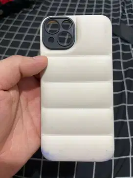 Casing iphone 13