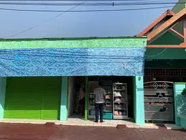 DIKONTRAKKAN RUMAH DAN TOKO