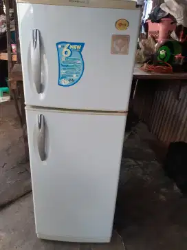 Jual klkas LG original normal mulus garansi di anter.