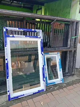 Kusen aluminium partisi aluminium pintu aluminium kaca