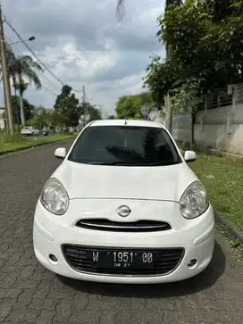 Nissan March 2012 Bensin