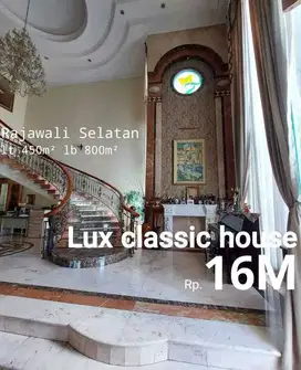 Di Jual Rumah mewah di Rajawali Selatan Jak - Pus