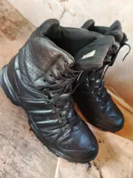 Jual sepatu tactnical Adidas boots care black original size 46 bsa cod