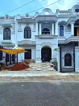 RUMAH BARU SIAP HUNI DI JAGAKARSA JAKARTA SELATAN