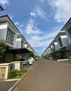 Disewa Rumah 3 lantai semi furnished di ASYA