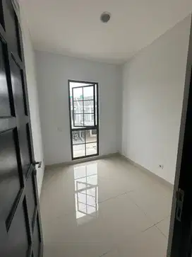 Rumah 2 Lantai Sudah Renovasi di Hazel Pinewood Banjar Wijaya