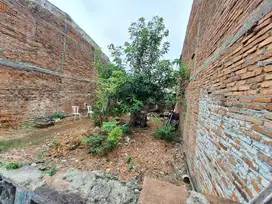 RUMAH TUA TANAH LOKASI STRATEGIS MUMER