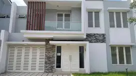 Rumah di cluster lavaletta modernland, siap huni