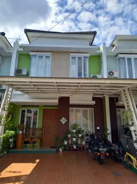 Rumah  2 lantai dekat tol jati warna bekasi